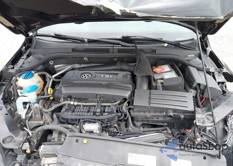 2015 Volkswagen Jetta 1.8T Sport z USA, uszkodzony, nr VIN 3VWD17AJ8FM406867